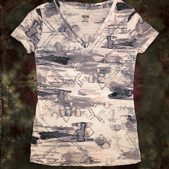 NWOT Mossimo Short Sleeve Tee - Picture 1 of 6